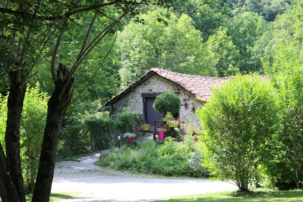 Camping Moulin De Chaules Saint-Constant Exterior photo